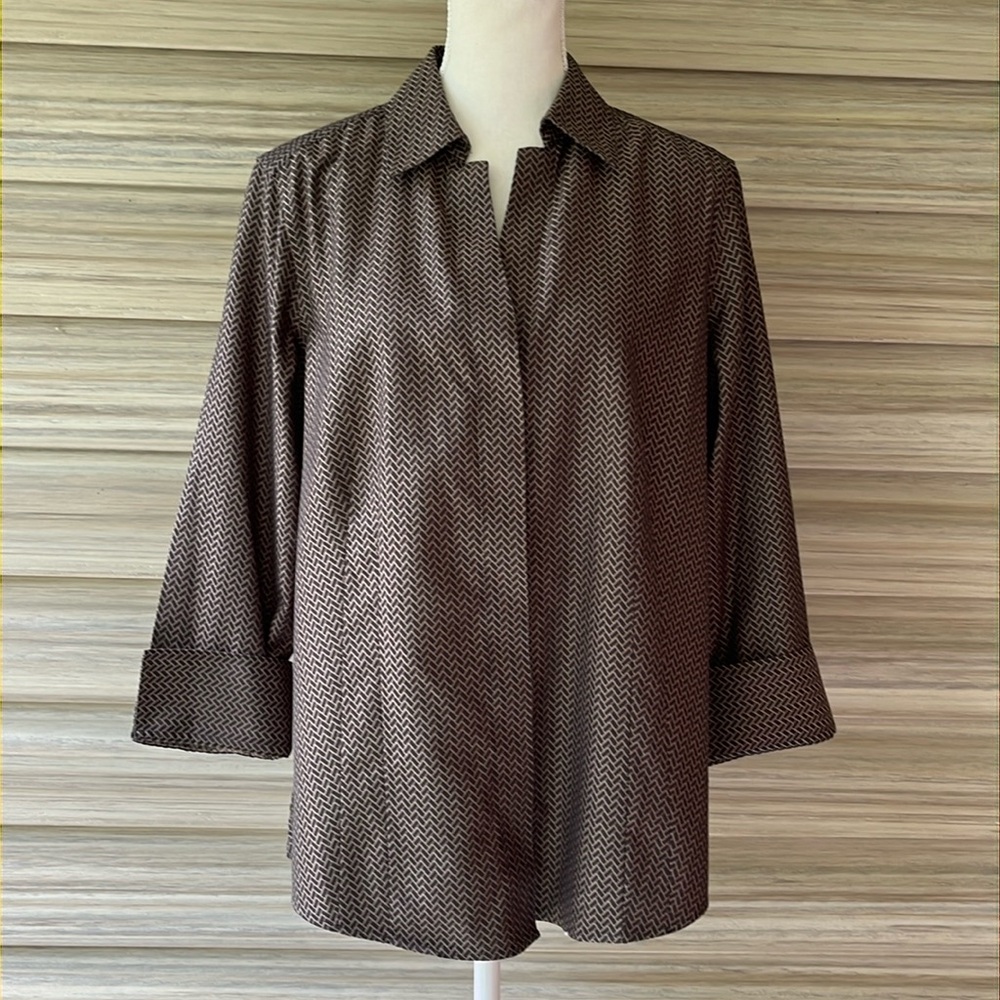 TAYLOR Investments Gold Label Non-Iron Blouse Size 14 - As New 100% Cotton